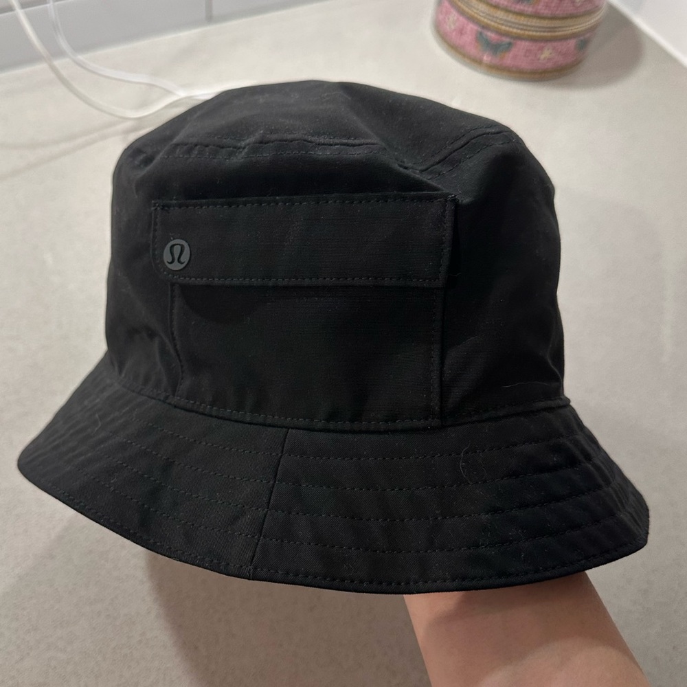 Lululemon Women's On My Level Bucket Hat with Pocket, Black M / L